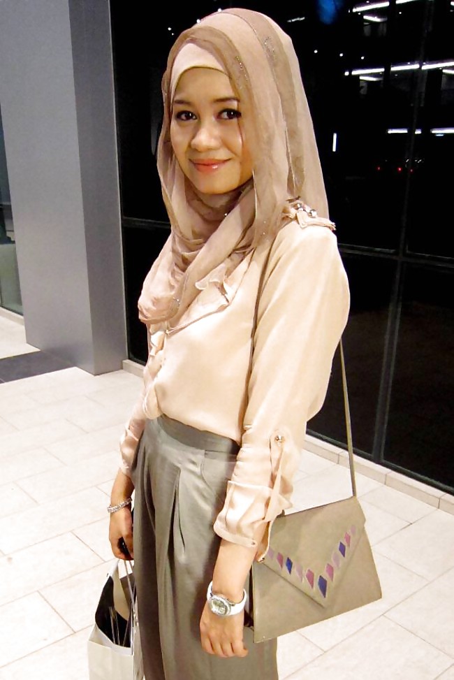 Turban Tragenden Modelle - Jilbab Hijab Mode-Modell #15824227