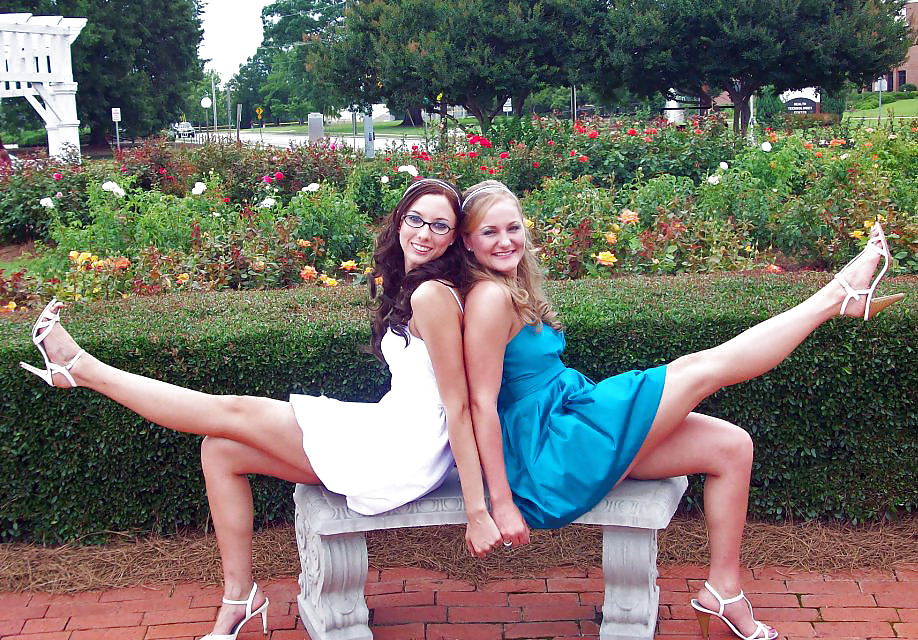 Flirty Nerd Mädchen #12929621