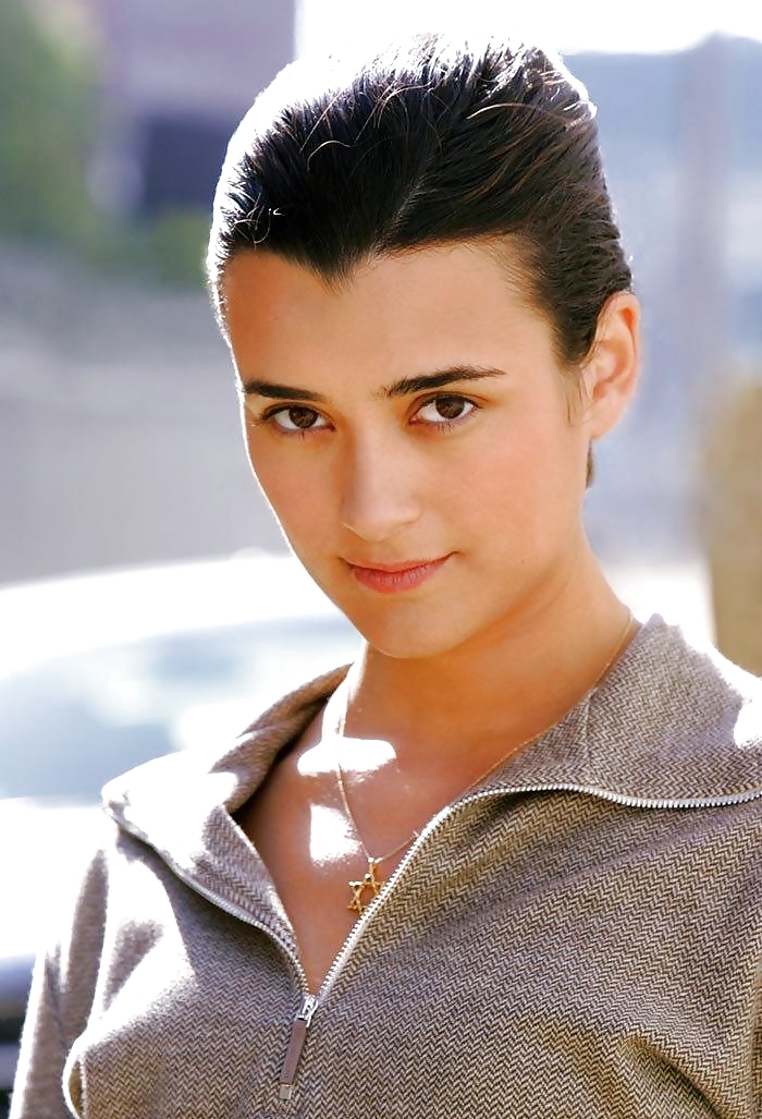 Cote de Pablo #3296494