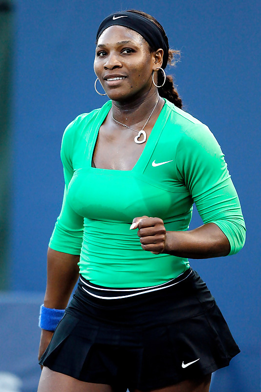 Serena Williams - at Bank of the West Classic #5099262