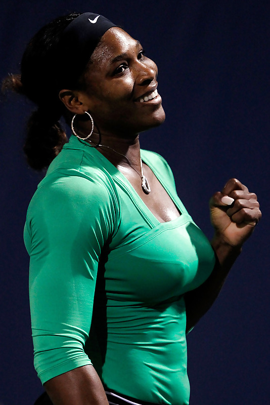 Serena Williams - at Bank of the West Classic #5099288