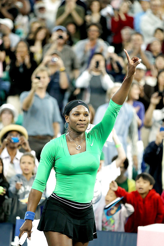 Serena Williams - at Bank of the West Classic #5099363