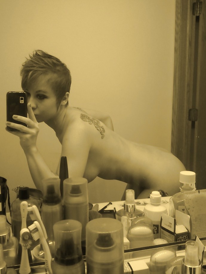 Short Haired Girl #9529462