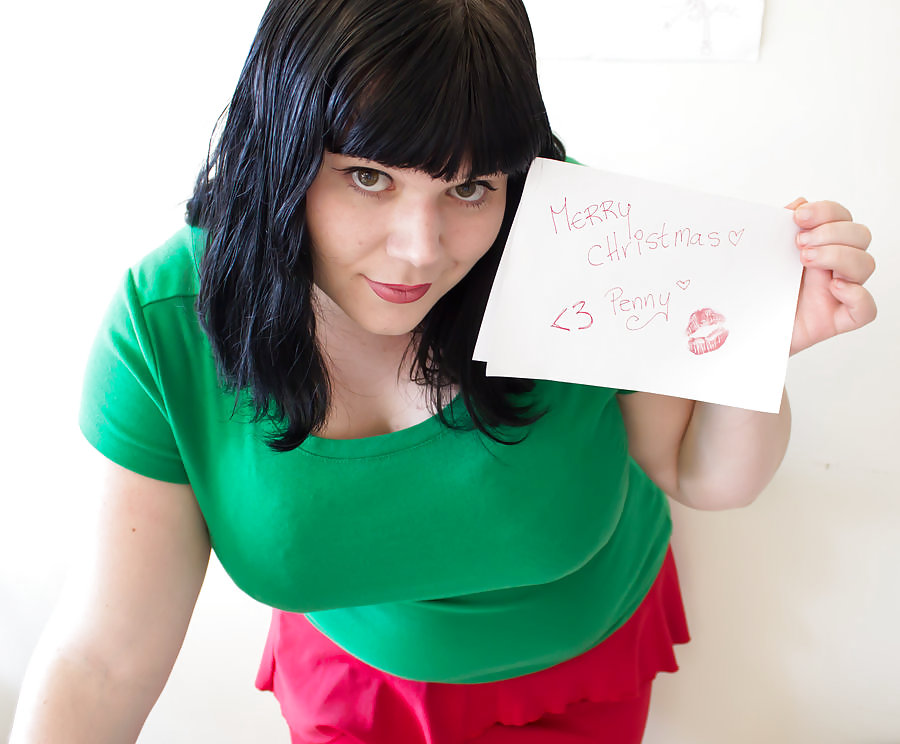Curvy Corsetted Cosplayer 'Underbust' #22170986