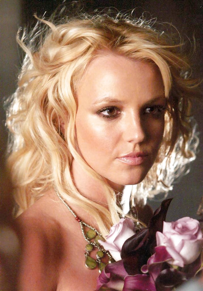 Britney spears
 #2398677