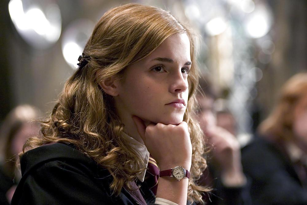 Emma watson
 #22473353