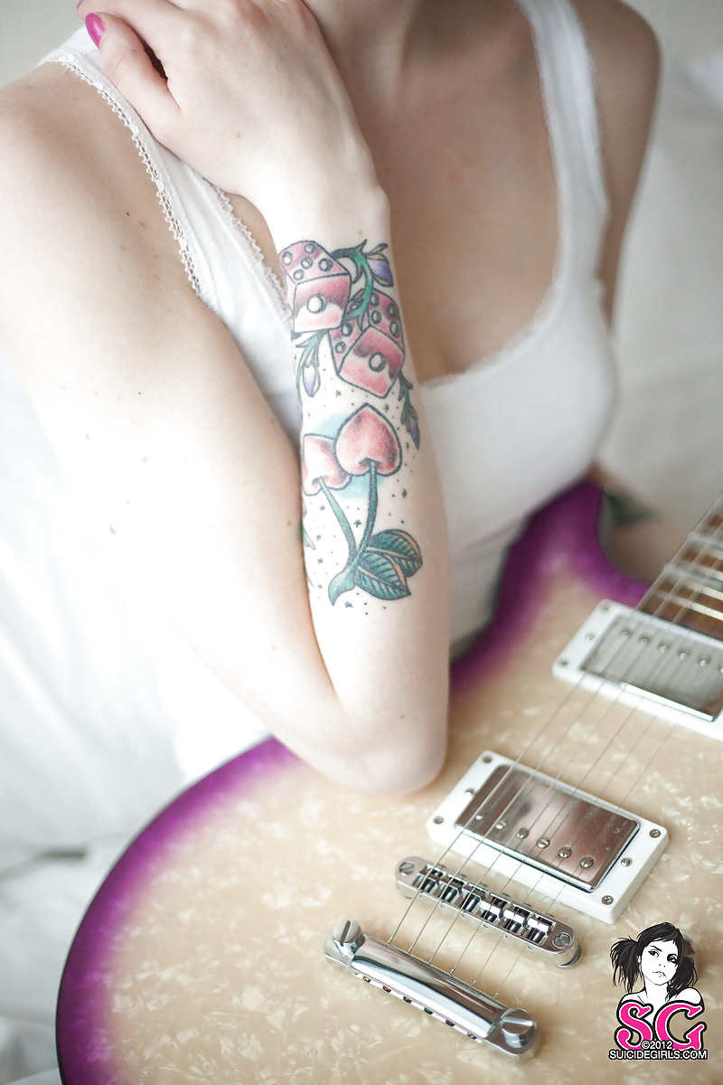 Belleza tatuada
 #19914643