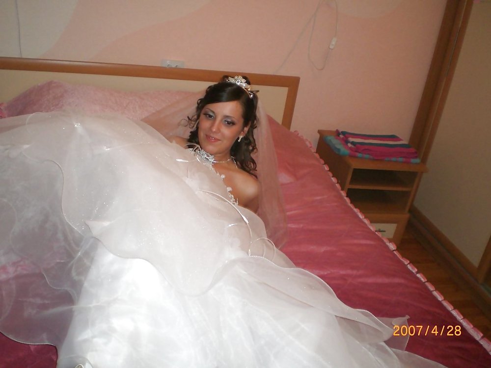 Russe Cochonne Inna - Mariage, Sauna, Et Un Autre #18517405