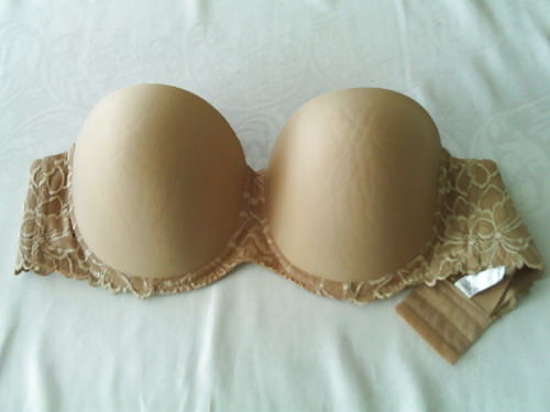 Used D Cups #8307559