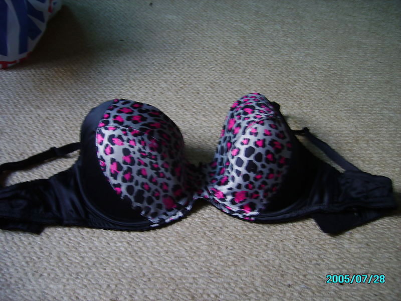 Used D Cups #8307594