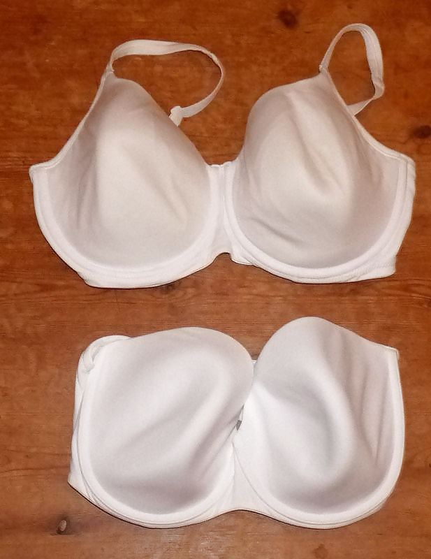 Used D Cups #8307620