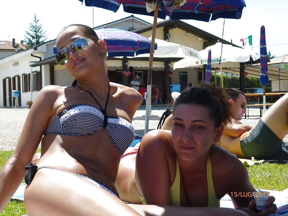 Romanian girl: Larisa