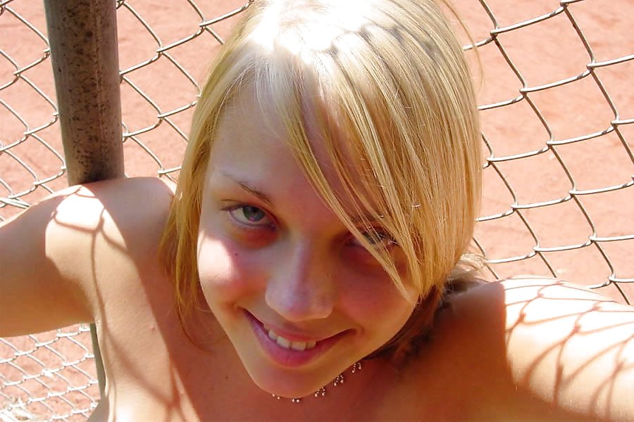Sexy teen posing outdoor #4056042