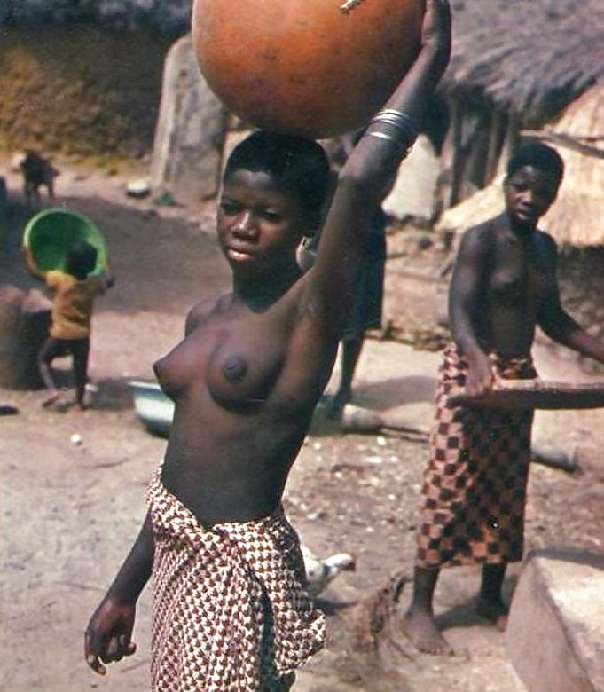 La Beauté De L'Afrique Filles De La Tribu Traditionnelle #14880675