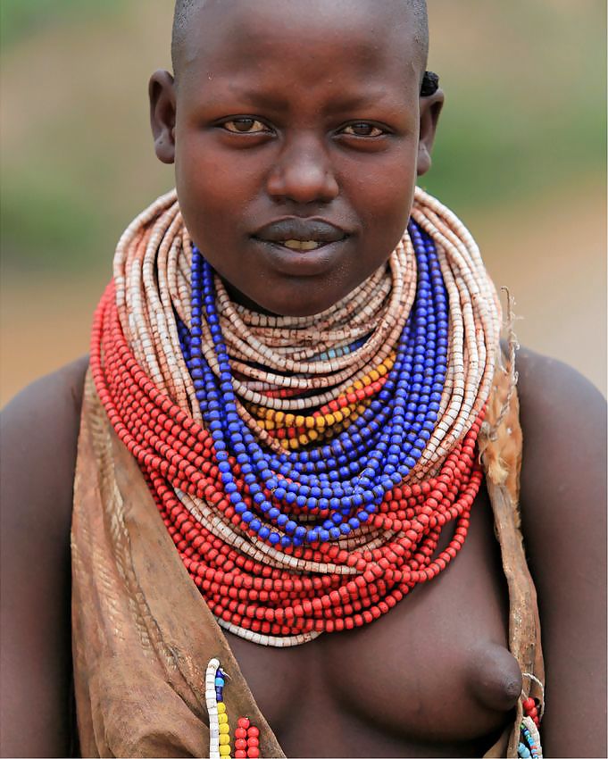 Die Schönheit Afrikas Traditionellen Stammes Mädchen #14880681
