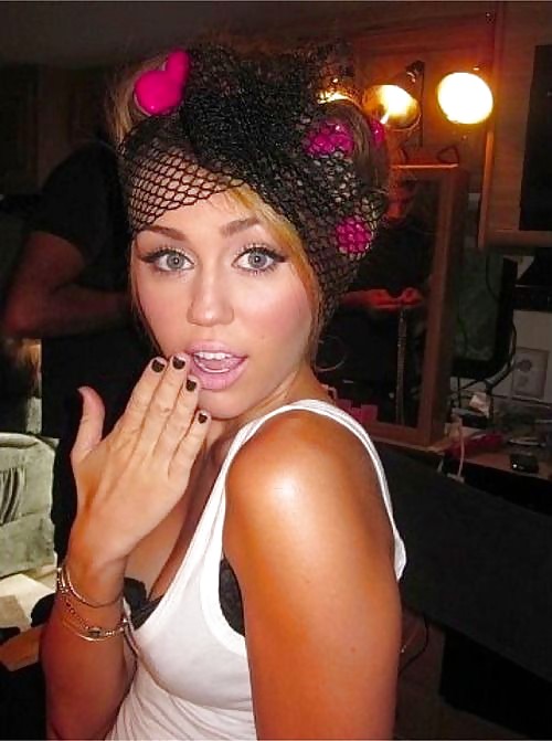 Miley cyrus 6
 #14367973