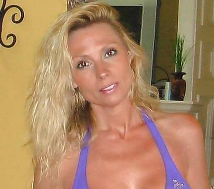 Wife4SecretSex #3625575