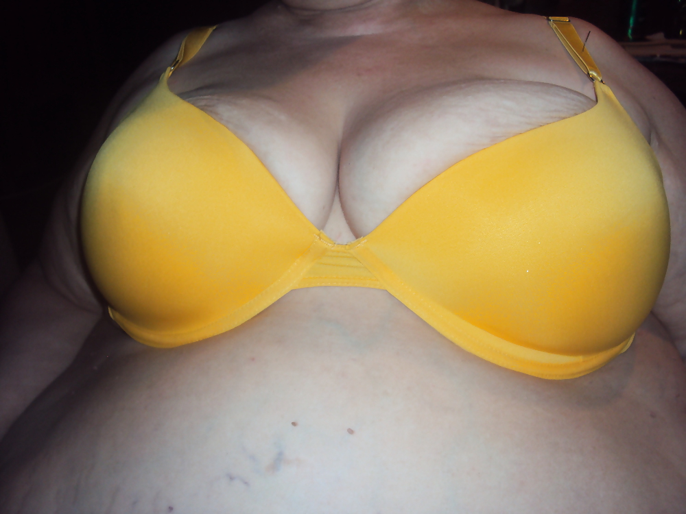 Sexy in new yellow bra and panties  #7654529