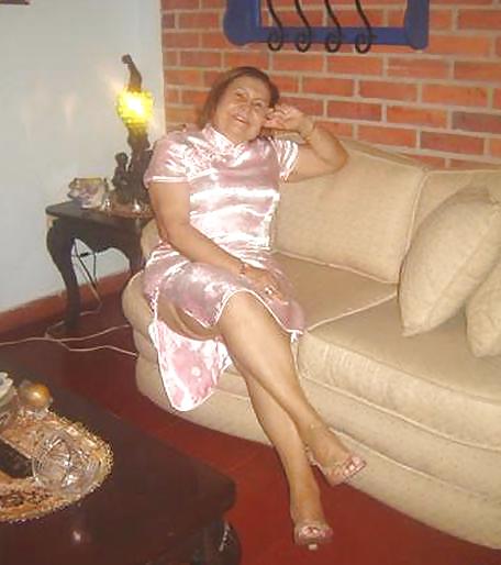 Moms & Grannies Dressed #9618967