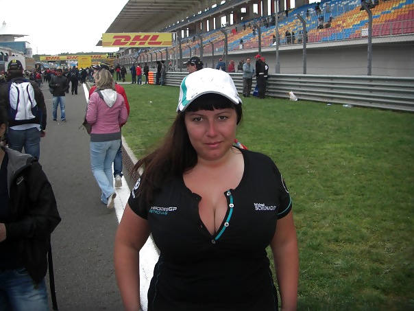 胸の張ったロシア人女性 1402
 #21355158