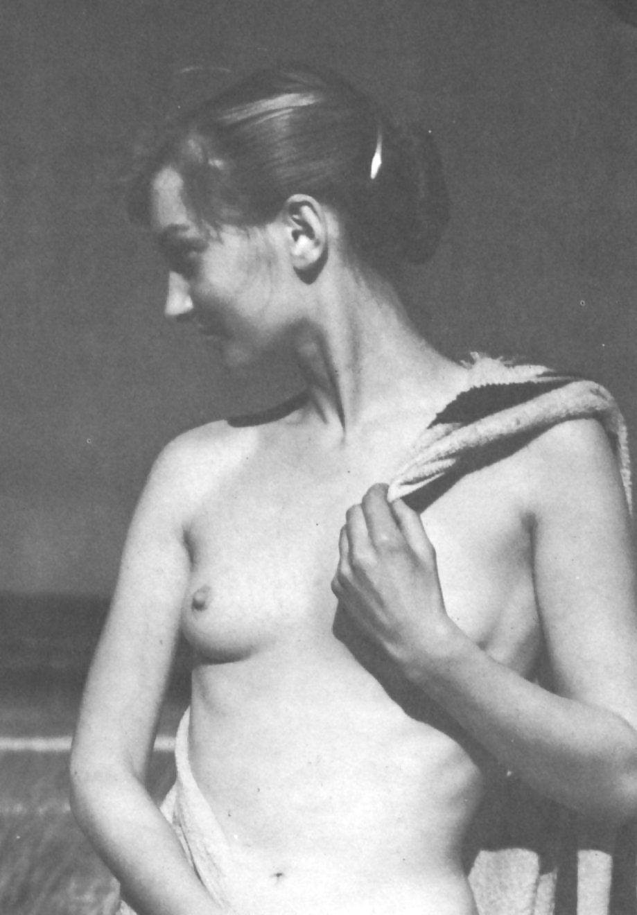 Quelques Filles Naturistes Vintage Qui Tournent Vraiment Moi Sur (2) #16391188