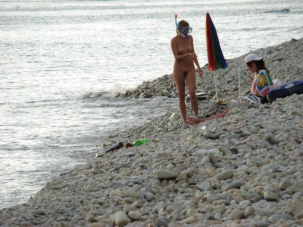 Sono un nudista sulla spiaggia
 #1798251