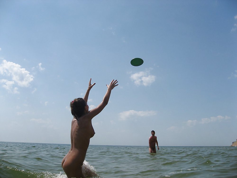 Ucraino nudista spiaggia dea innuska 
 #8202864