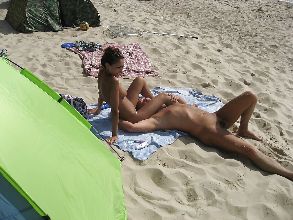 Ukranian Plage Nudiste Déesse Innuska #8202935