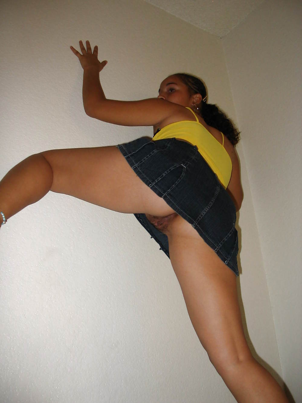 Hotlegs-busty teen14 #3899000