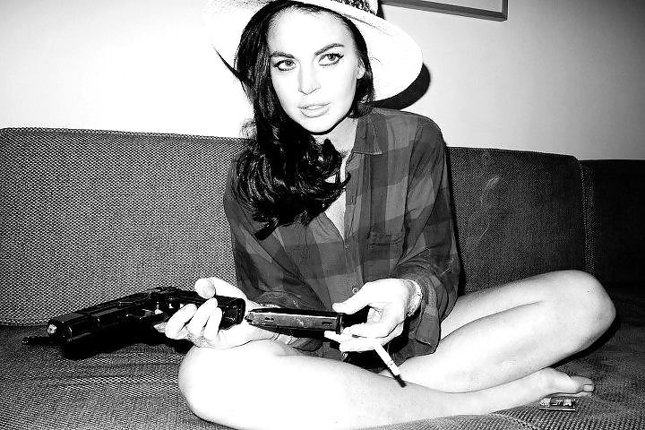 Lindsay Lohan ... sexy in camera d'albergo
 #12723100