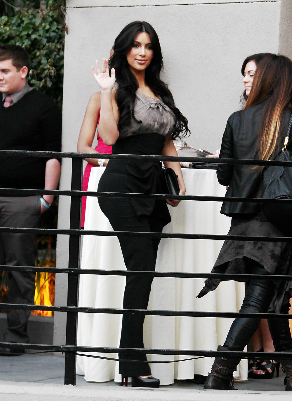 Kim Kardashian Plump Ass Out in LA #3480401