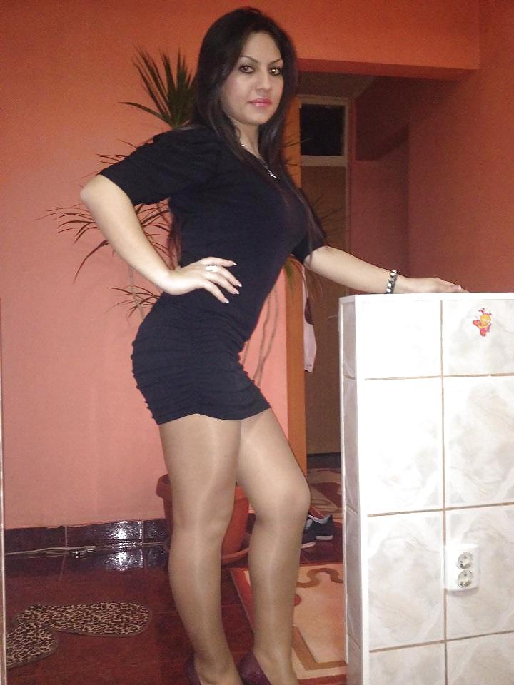 Ragazza rumena: adriana
 #17508678