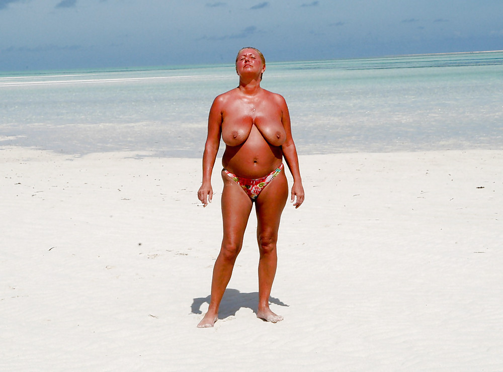 Playa desnuda 3.
 #1522435