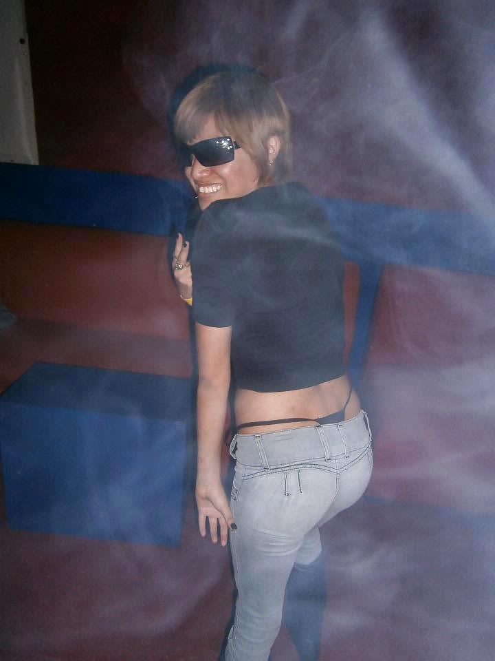 WOMAN (AMIGUITAS 21) #9359559