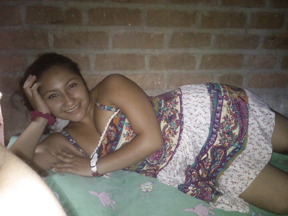 WOMAN (AMIGUITAS 21) #9359595