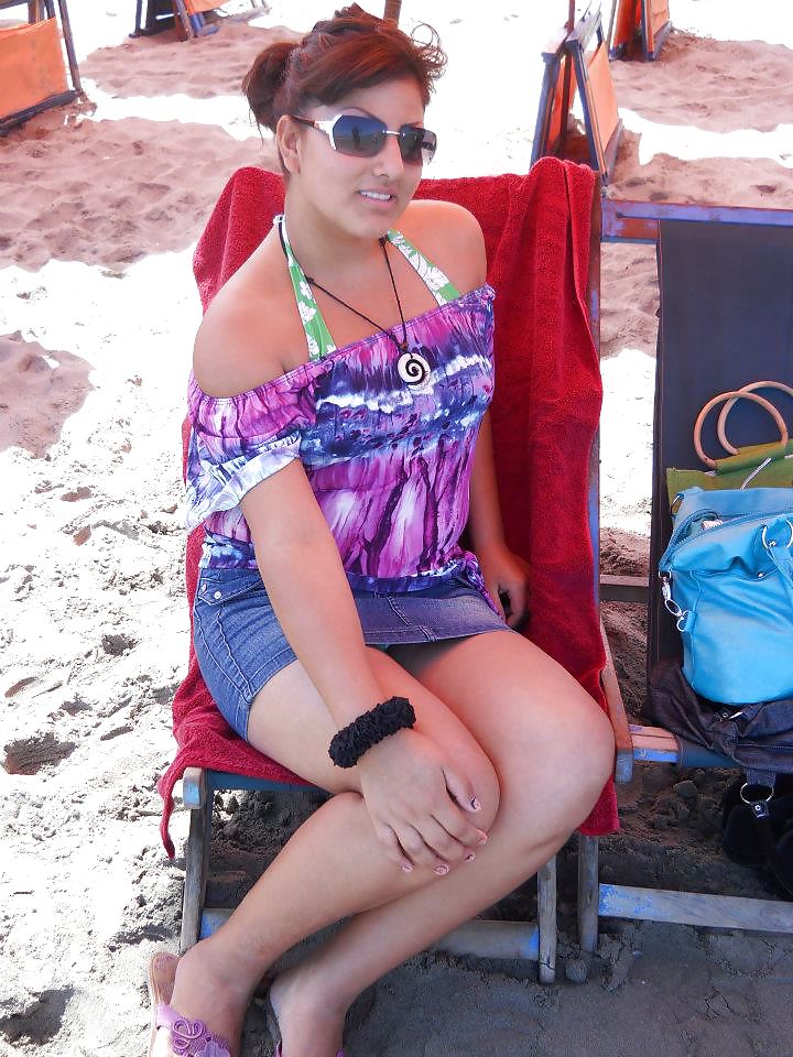 WOMAN (AMIGUITAS 21) #9359621