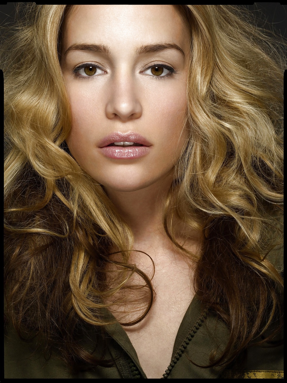 Piper Perabo (HQ) #10603260