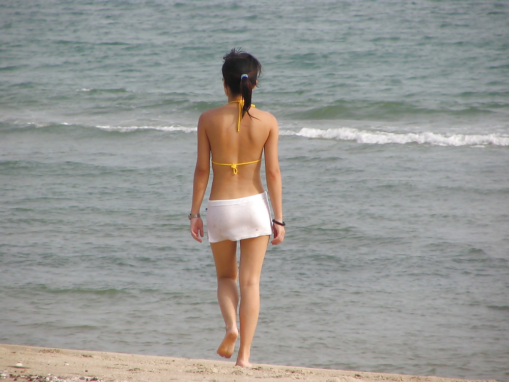 Korean girl nude at the beach #10862554