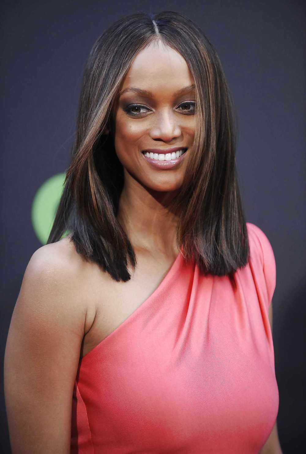 Tyra banks 36th annual daytime emmy awards 
 #4855328