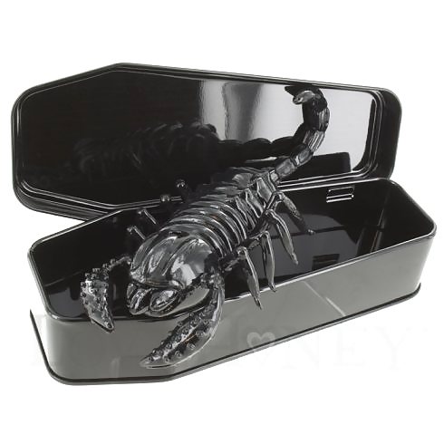 怖いオモチャ
 #18002767