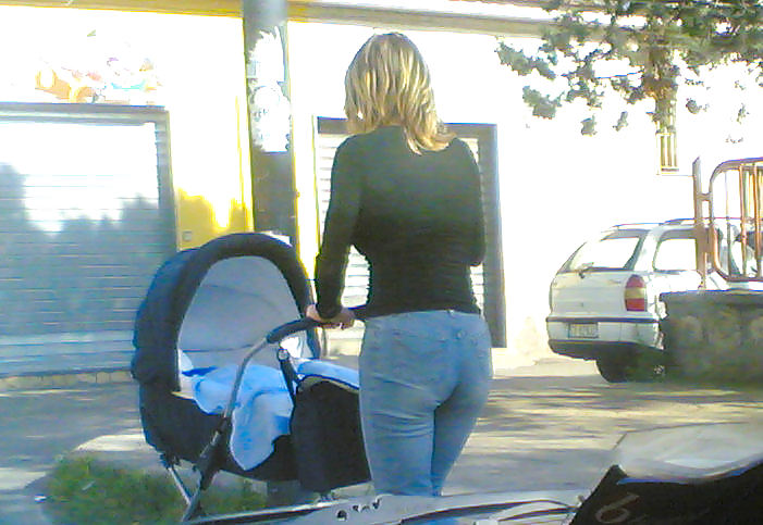 Candid Asses And Big Butt In Jeans #2811547