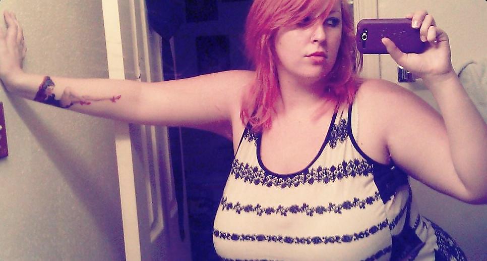Tons of cleavage #2
 #7915091