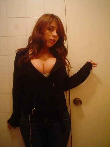 Tons of cleavage #2
 #7915973