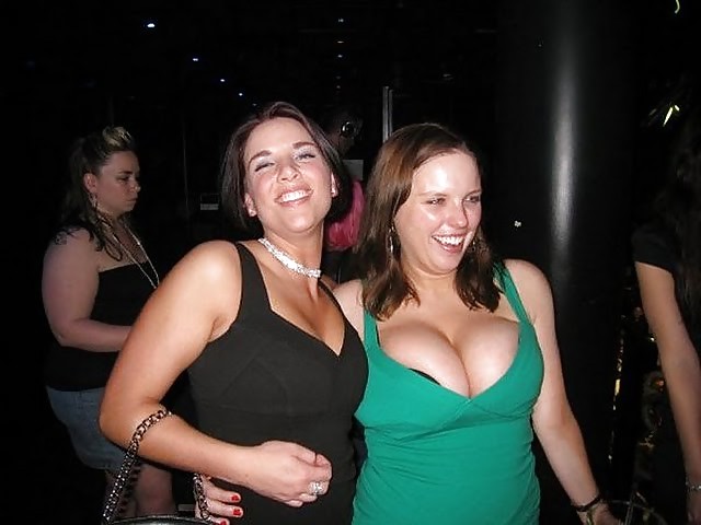 Tons of cleavage #2
 #7916004