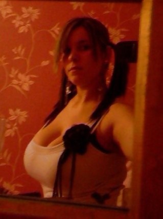 Tons of cleavage #2
 #7916698
