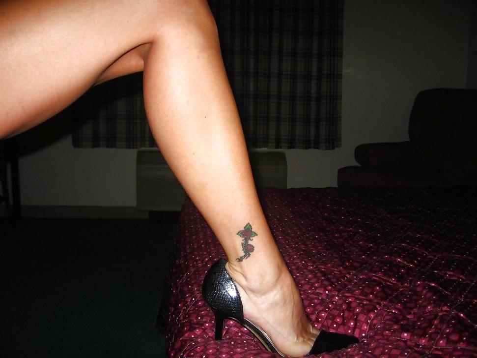 HERE SHE COMES #8686394