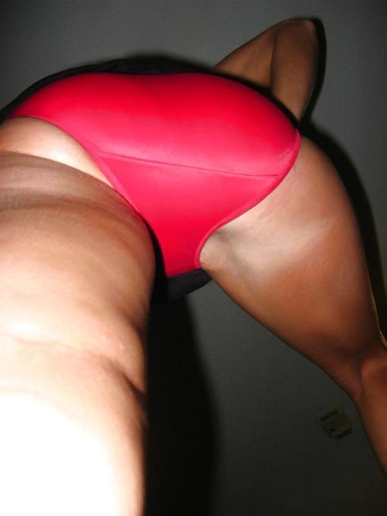 HERE SHE COMES #8686454