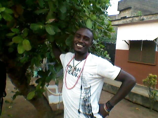 Wllling to meet nice caring #16408438