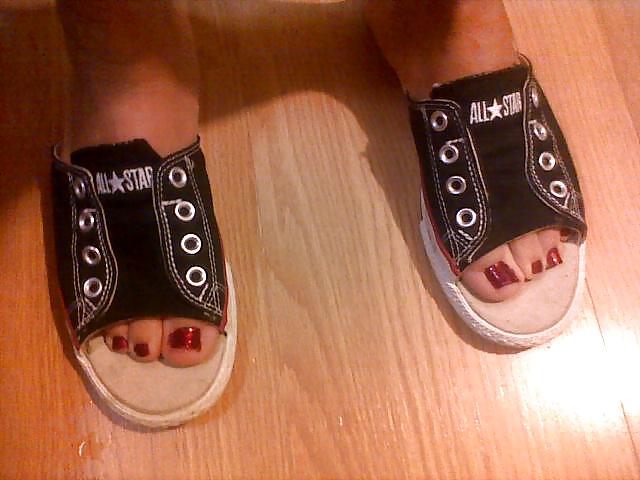 Lively Bare Ft Toes Sooner than Nylon #9822751