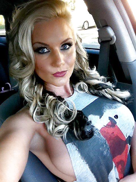 Bimbos ii
 #18669519